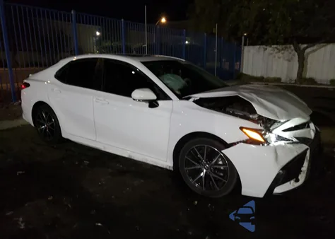 2022 Toyota Camry Night Shade из США, поврежденный, VIN 4T1S11AK6NU683197